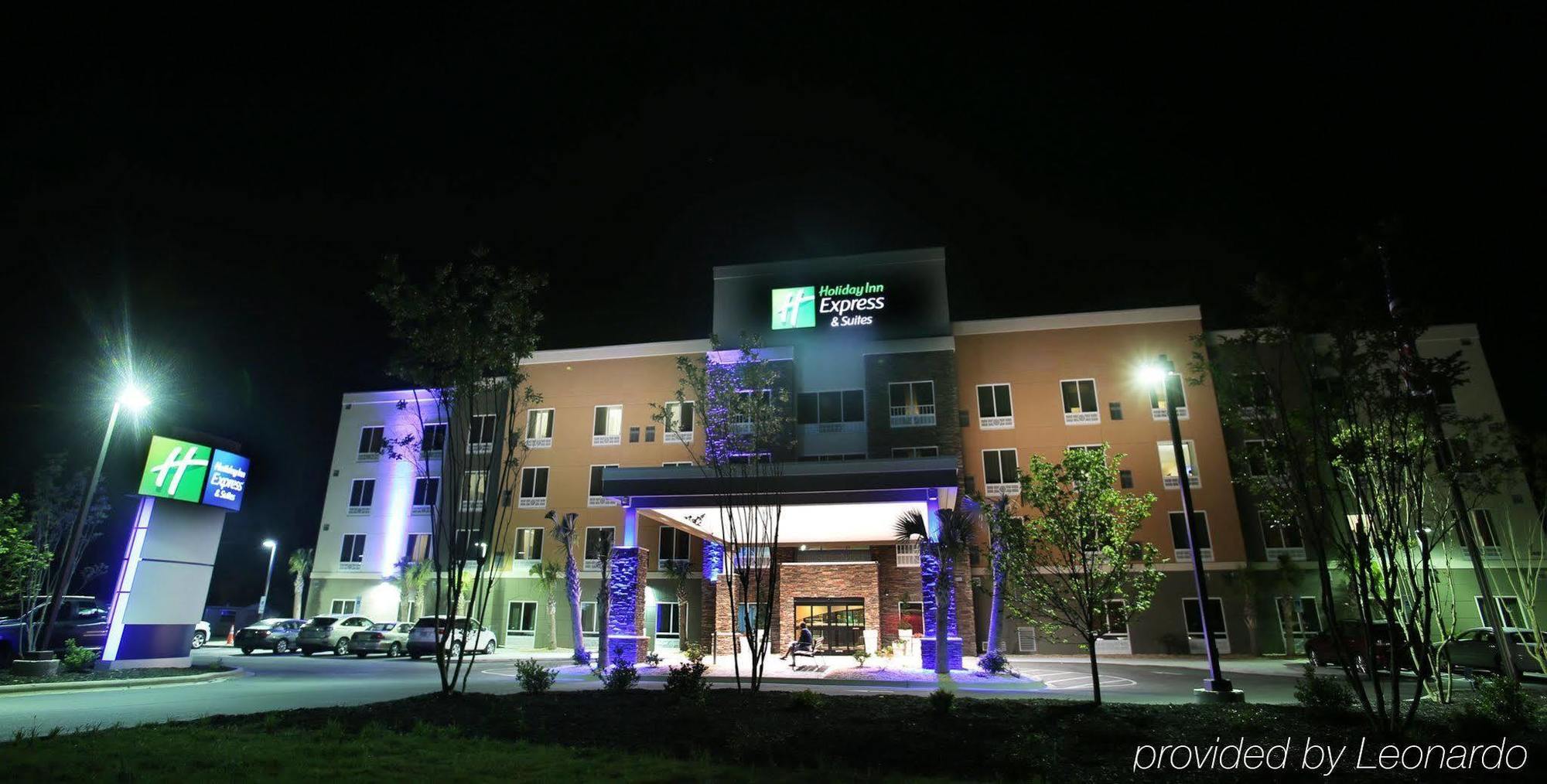 Holiday Inn Express & Suites Southport - Oak Island Area By Ihg Экстерьер фото